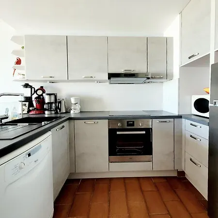 Apartamento - T2 Moderne - Accès - Parking Privé - Fr-1-794-120