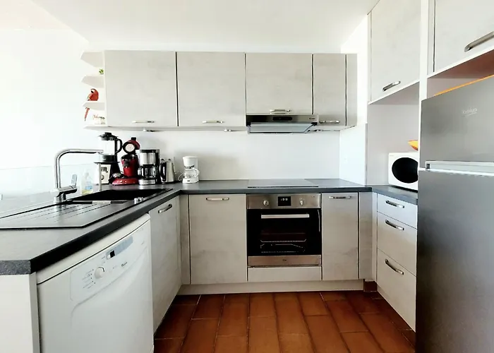 Apartament - T2 Moderne - Acces - Parking Prive - Fr-1-794-120